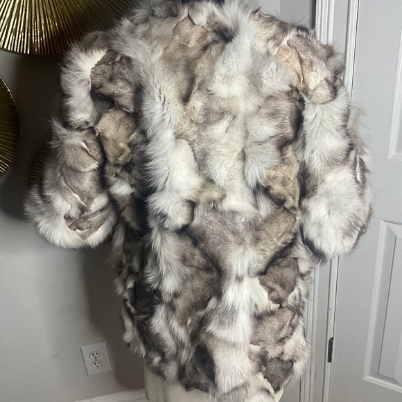 *ADRIENNE LANDAU Silver Fox Fur Jacket* - Picture 3 of 8
